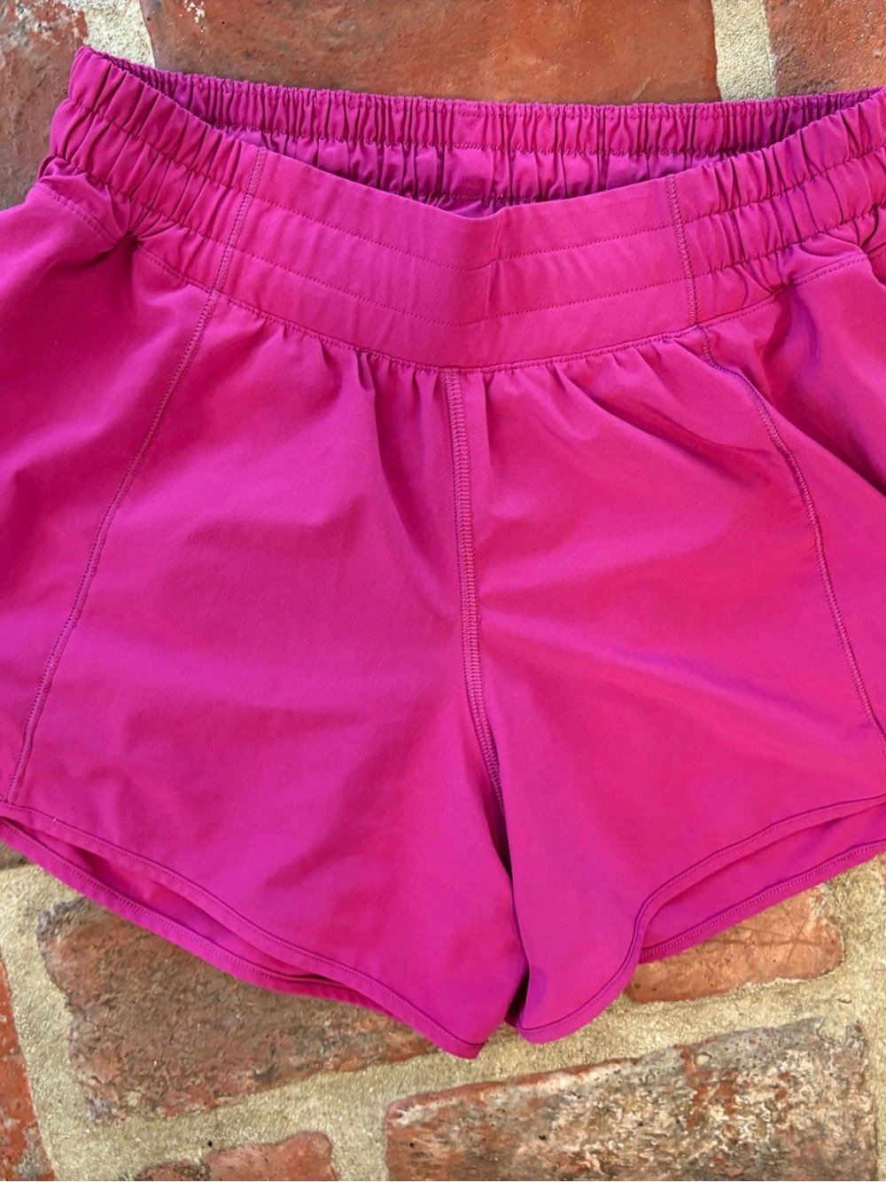 Lululemon Fuschia Hotty Hot shorts size 6